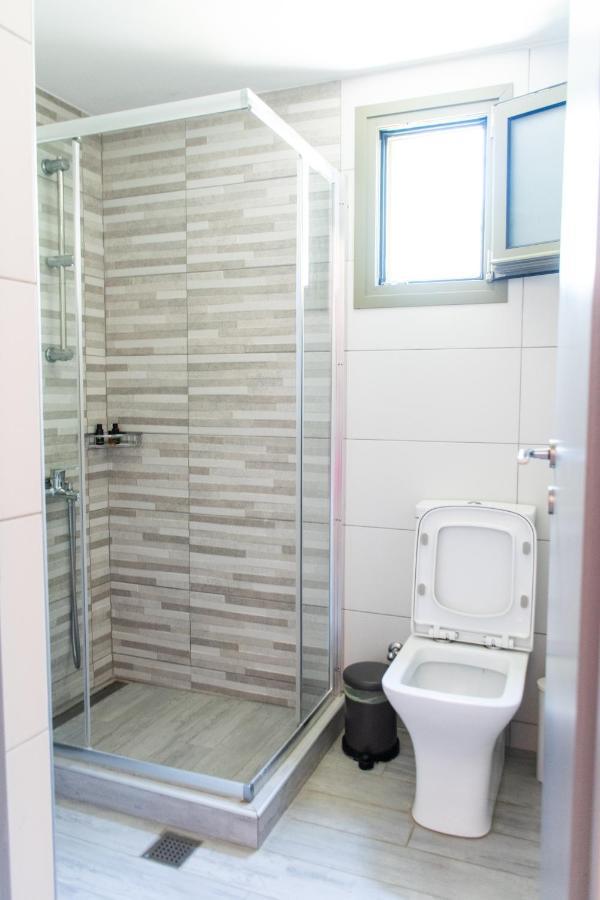 Holiday Rooms Otzias Luaran gambar