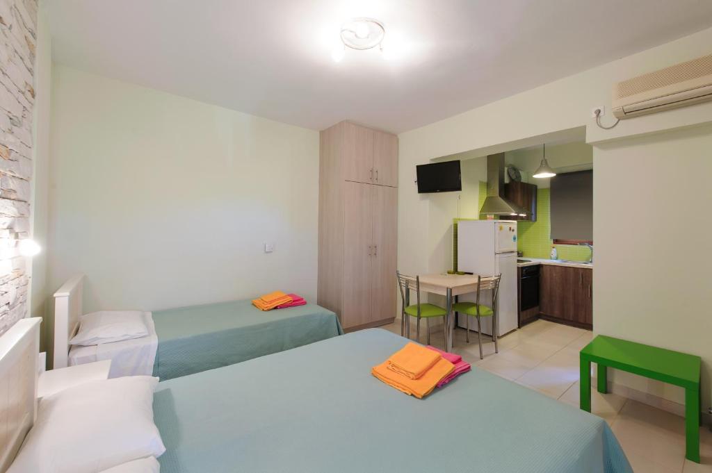Holiday Rooms Otzias Bilik gambar