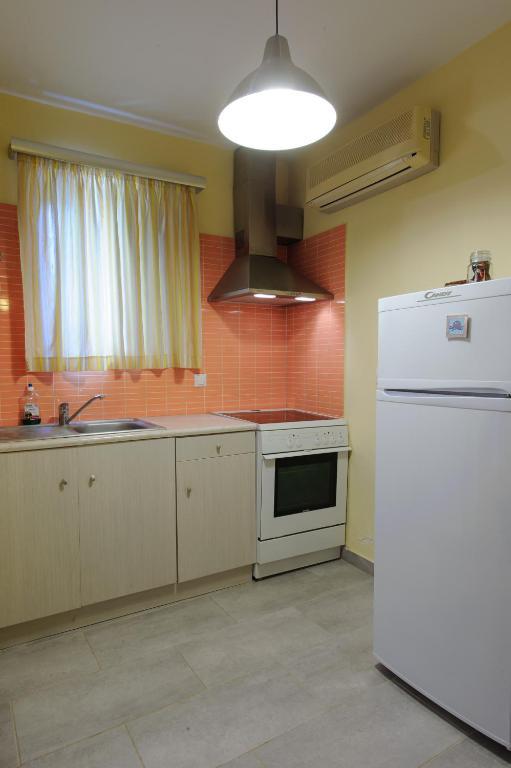 Holiday Rooms Otzias Luaran gambar
